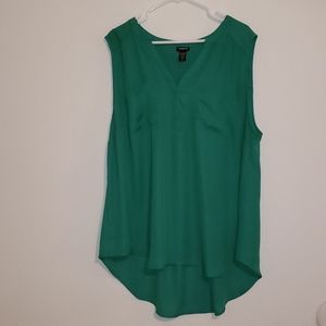 Green sleeveless blouse with pockets